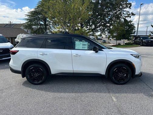 2026 INFINITI QX60 Base