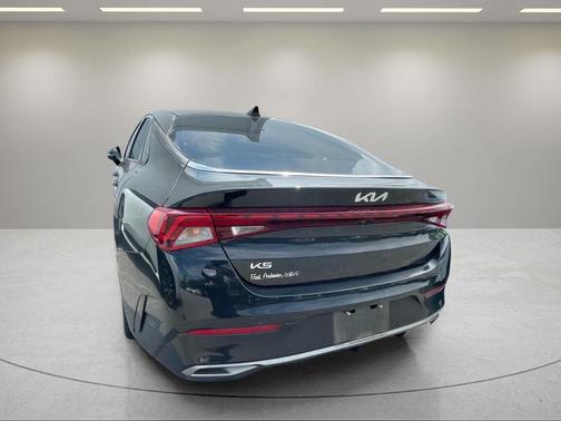 Ebony Black 2024 Kia K5 EX