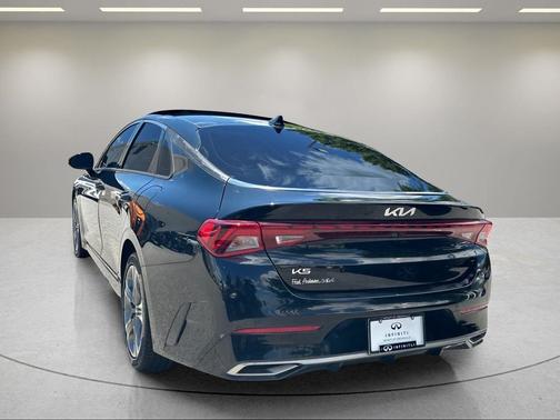 Ebony Black 2024 Kia K5 EX