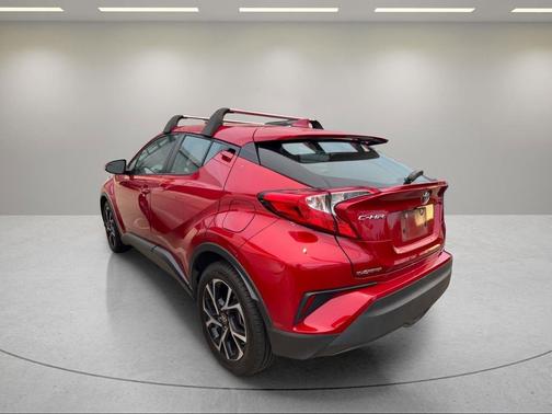 Supersonic Red 2021 Toyota C-HR XLE