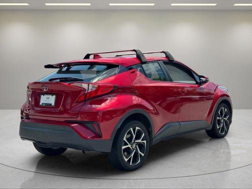 Supersonic Red 2021 Toyota C-HR XLE