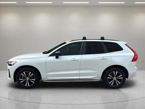 Crystal White Metallic 2024 Volvo XC60 B5 Core Dark Theme