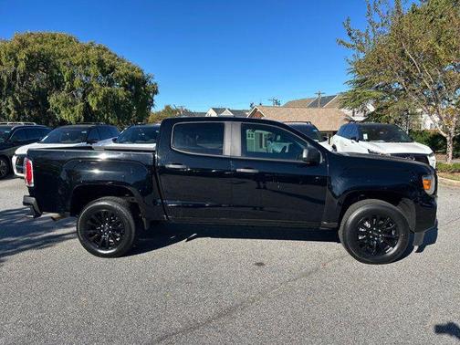 2021 GMC Canyon Elevation Standard