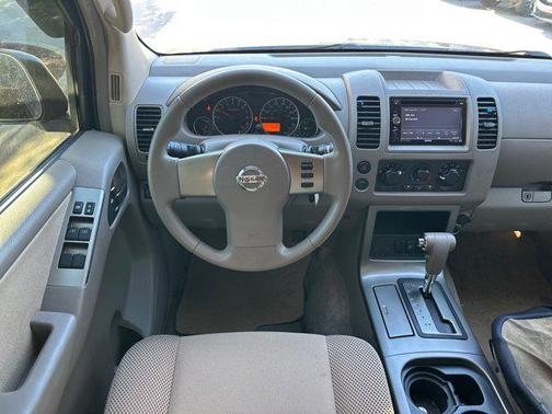 2011 Nissan Pathfinder S