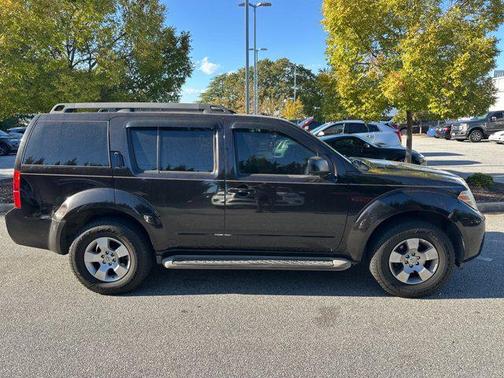 2011 Nissan Pathfinder S