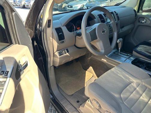 2011 Nissan Pathfinder S