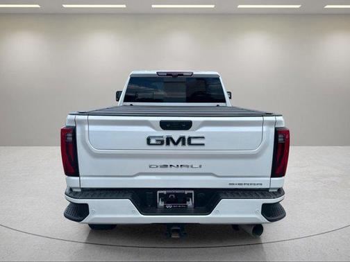 White Frost Tricoat 2025 GMC Sierra 2500 Denali Ultimate