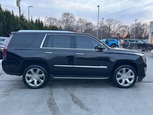 2018 Cadillac Escalade Luxury