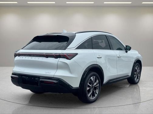 Radiant White 2027 INFINITI QX65 LUXE