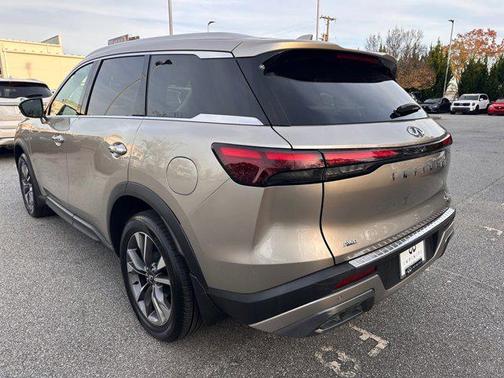 2022 INFINITI QX60 Luxe