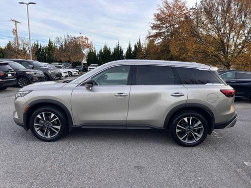 2022 INFINITI QX60 Luxe