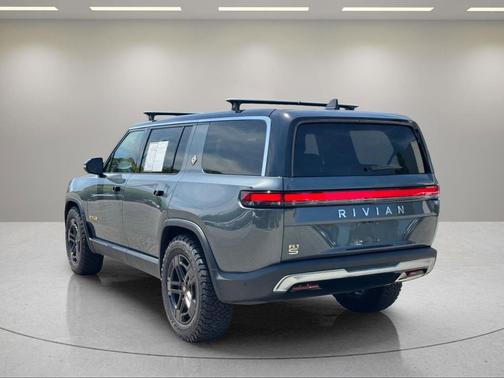 El Cap Granite 2022 Rivian R1S Launch Edition