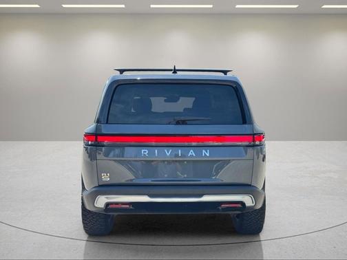 El Cap Granite 2022 Rivian R1S Launch Edition