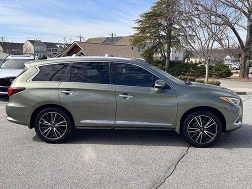 2016 INFINITI QX60 Base