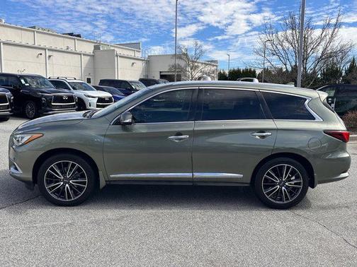 2016 INFINITI QX60 Base