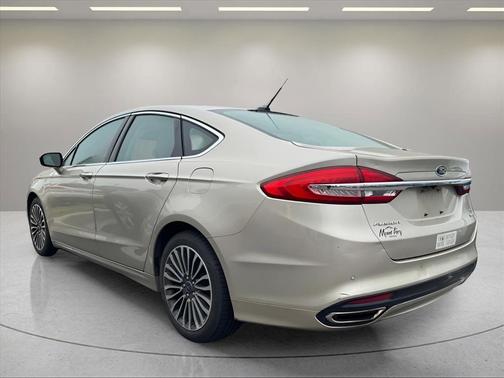 White Gold 2017 Ford Fusion SE
