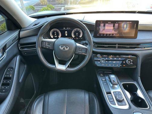 2022 INFINITI QX60 Luxe