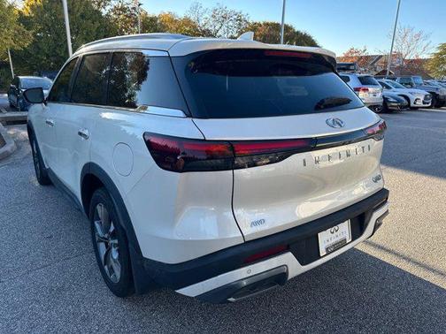 2022 INFINITI QX60 Luxe