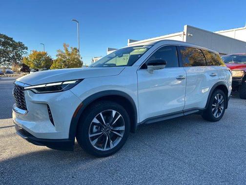 2022 INFINITI QX60 Luxe