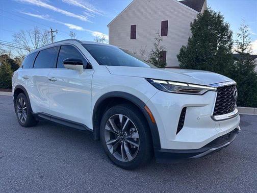 2022 INFINITI QX60 Luxe