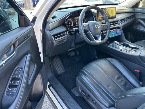 2022 INFINITI QX60 Luxe