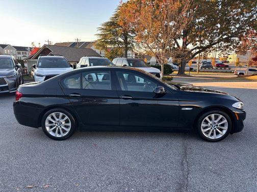 2012 BMW 528 528i