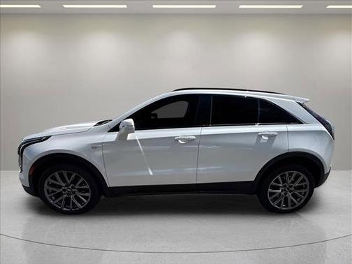 Crystal White Tricoat 2020 Cadillac XT4 Sport