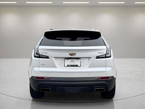 Crystal White Tricoat 2020 Cadillac XT4 Sport