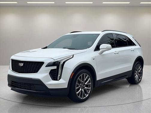 Crystal White Tricoat 2020 Cadillac XT4 Sport