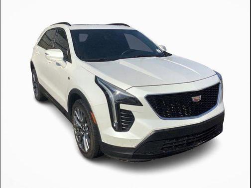 Crystal White Tricoat 2020 Cadillac XT4 Sport