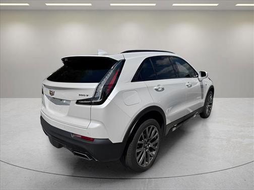 Crystal White Tricoat 2020 Cadillac XT4 Sport