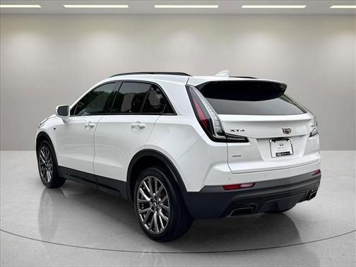 Crystal White Tricoat 2020 Cadillac XT4 Sport