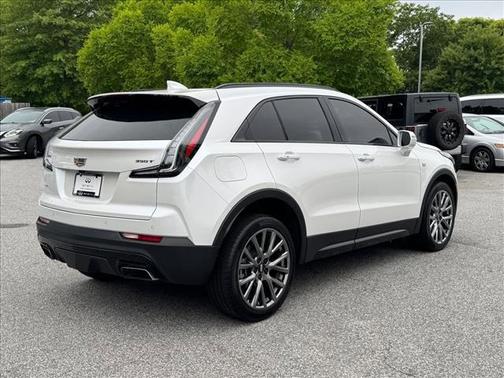 Crystal White Tricoat 2020 Cadillac XT4 Sport