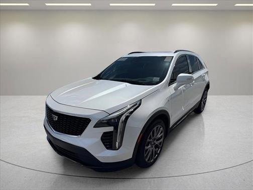 Crystal White Tricoat 2020 Cadillac XT4 Sport