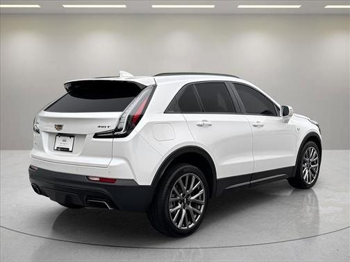 Crystal White Tricoat 2020 Cadillac XT4 Sport