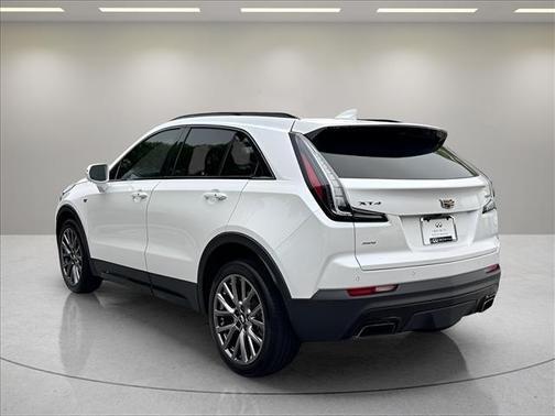 Crystal White Tricoat 2020 Cadillac XT4 Sport