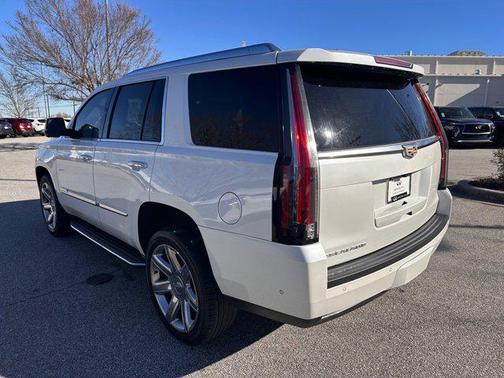 2019 Cadillac Escalade Luxury