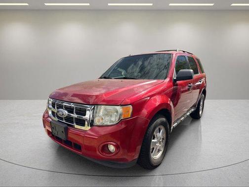 Sangria Red Metallic 2010 Ford Escape XLT