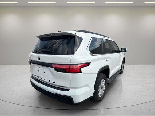 2025 Toyota Sequoia SR5
