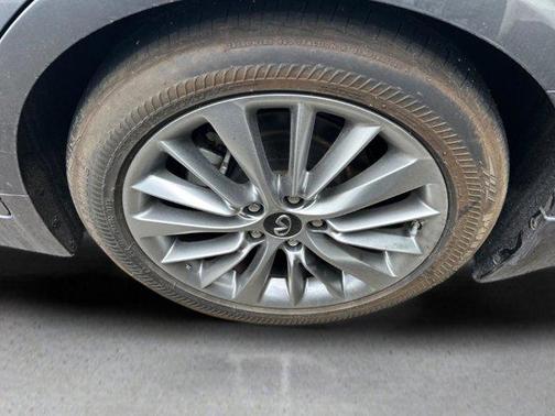 2023 INFINITI Q50 3.0t LUXE