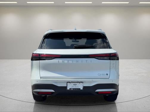 Radiant White 2027 INFINITI QX60 LUXE AWD
