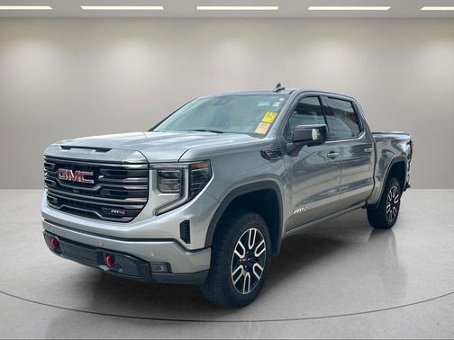 Sterling Metallic 2024 GMC Sierra 1500 AT4