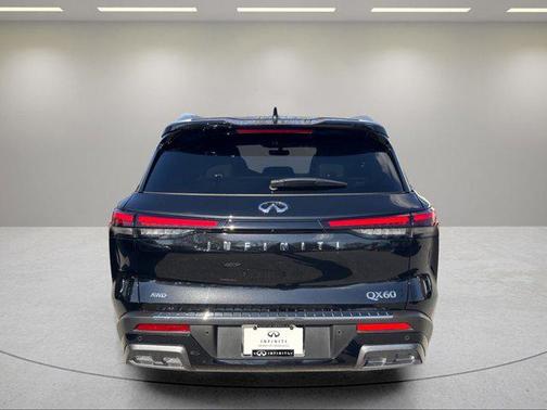 Mineral Black 2025 INFINITI QX60 SENSORY
