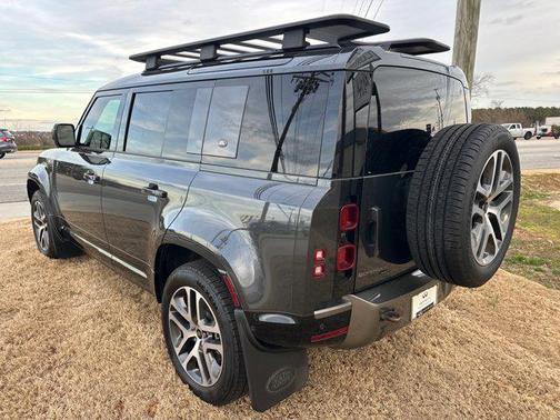 2022 Land Rover Defender 110 X-Dynamic HSE
