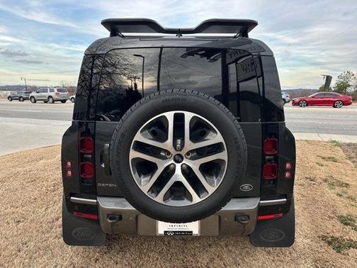 2022 Land Rover Defender 110 X-Dynamic HSE