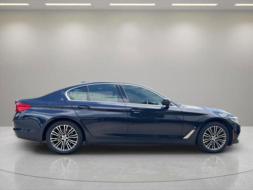 Imperial Blue Metallic 2019 BMW 530e xDrive iPerformance