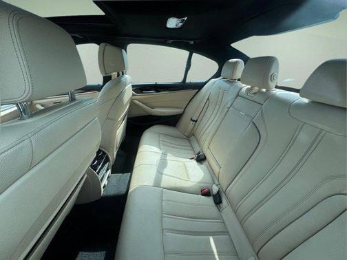 Imperial Blue Metallic 2019 BMW 530e xDrive iPerformance