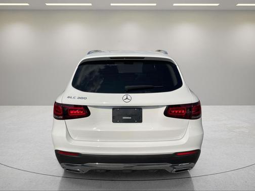 Polar White 2022 Mercedes-Benz GLC 300 Base