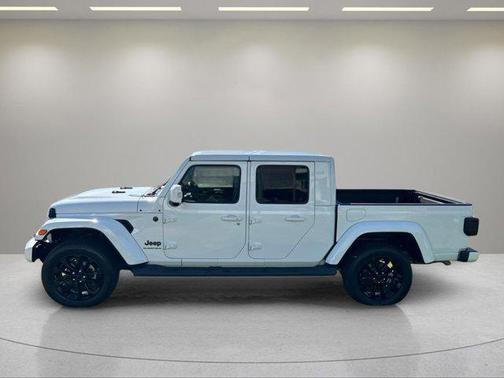 Bright White Clearcoat 2023 Jeep Gladiator High Altitude 4x4