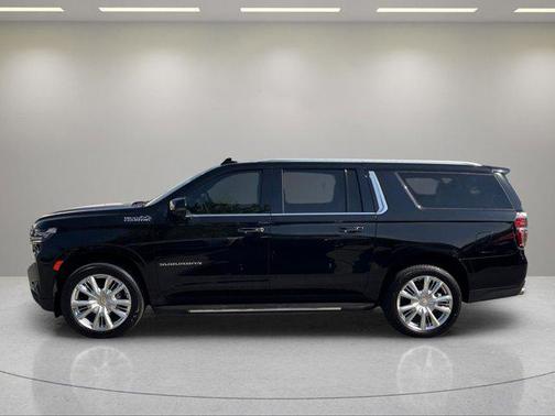 2023 Chevrolet Suburban 2WD High Country